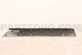 7758064J1026U GUARD,FRONT SPLASH,R(WHITE)