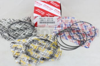 1301137110 Toyota RING SET, PISTON