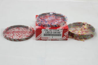 1301354100 RING SET, PISTON