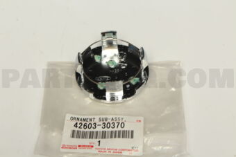 4260330370 Toyota ORNAMENT SUB-ASSY, WHEEL HUB