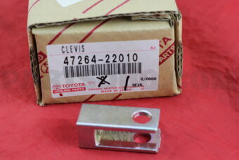 4726422010 CLEVIS, MASTER CYLINDER PUSH ROD