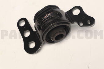 4806032040 BRACKET ASSY, REAR SUSPENSION ARM, RH