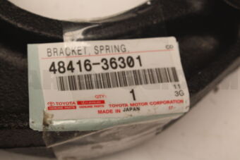 4841636301 Toyota BRACKET, SPRING
