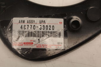 4877033020 ARM ASSY, UPR