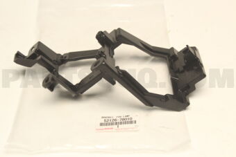 5212678010 Toyota BRACKET  FOG LAMP