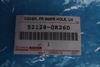 521280K260 Toyota COVER  FR BUMPER HOL