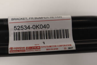525340K040 Toyota BRACKET, FRONT BUMPER RETAINER, NO.2