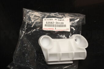 5256230120 Toyota RETAINER, REAR BUMPER, UPPER RH