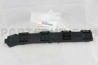 525630C010 RETAINER, REAR BUMPER, UPPER LH