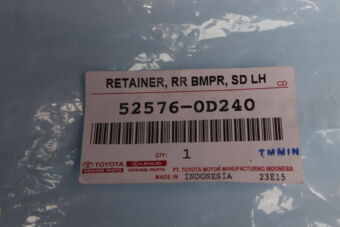 525760D240 Toyota RETAINER, REAR BUMPER SIDE, LH