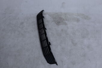 5311233120 GRILLE, RADIATOR, LOWER NO.1