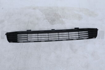 5311233120 GRILLE, RADIATOR, LOWER NO.1