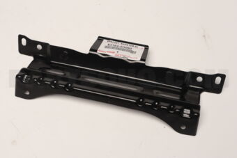 531640D060 BRACKET, RADIATOR