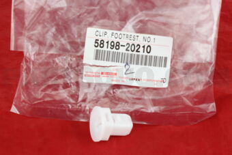 5819820210 CLIP, FOOTREST