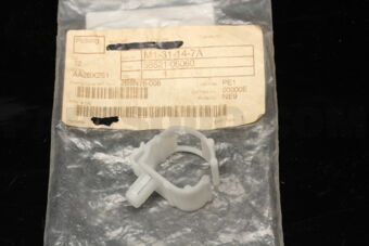 5852106060 HOOK, FLOOR CARPET