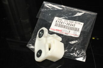 6726136040 CASE, CTR DOOR GUIDE
