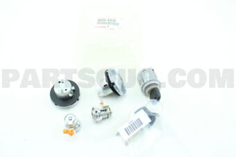 6900560C30 Toyota CYLINDER SET, LOCK