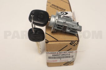 690570K210 Toyota CYLINDER &amp; KEY SET
