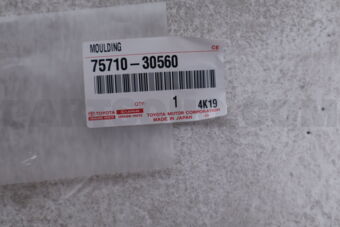7571030560 MOULDING ASSY, FR