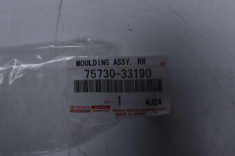 7573033190 Toyota MOULDING ASSY  RR