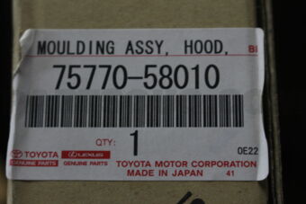 7577058010 MOULDING ASSY, HOOD, FRONT