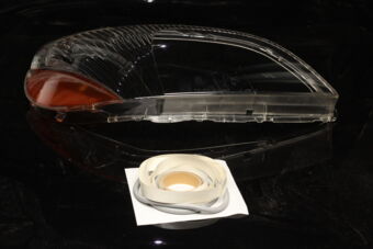 8113152170 Toyota HEAD LAMP LENS, RH