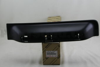 8127060310 LAMP ASSY, LICENSE PLATE