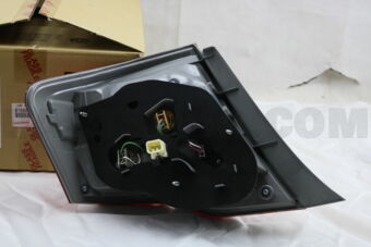 8155012B40 LAMP ASSY, REAR COMBINATION, RH