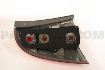 8155113571 LENS, REAR COMBINATION LAMP, RH