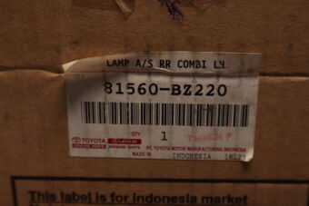 81560BZ220 Toyota LAMP ASSY  RR COMBIN