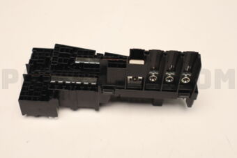 8261033130 Toyota BLOCK ASSY, FUSE