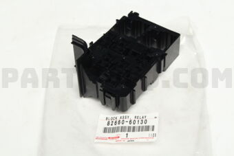 8266060130 Toyota BLOCK ASSY, RELAY, ENGINE ROOM