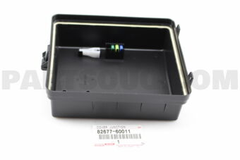 8267760011 Toyota COVER, JUNCTION BLOCK, UPPER NO.2