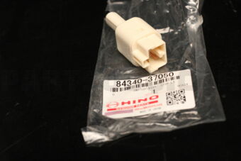 8434037050 SWITCH ASSY, STOP LAMP