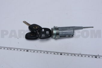 8907348020 IGN CYLINDER SET LOCK W/TRANSMITTER HOUSING (CUT KEY)