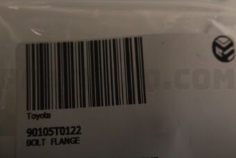 90105T0122 Toyota BOLT  FLANGE