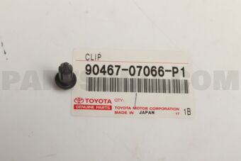 9046707066P1 CLIP(FOR FRONT DOOR TRIM BOARD)