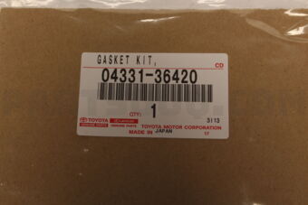 9323915014 Toyota SCREW