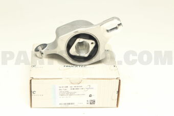 0231338 BRACKET/CONTROL ARM FR/RHTW222