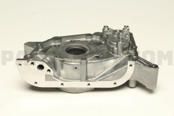 MD181581 OIL PUMP