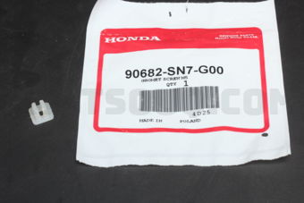Honda 90682SN7G00 GROMET SCREW M5