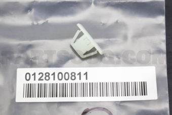 Nissan 0128100811 GROMMET-KICKING PLATE