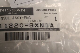 Nissan 112203XN1A INSUL ASSY-ENG