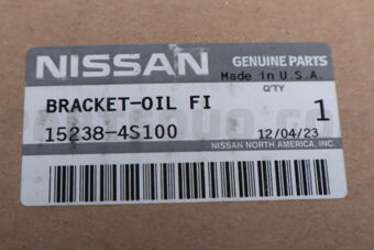 Nissan 152384S100 BRACKET-OIL FIL