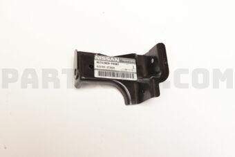 Nissan 622443TA0A RETAINER-FRONT FASCIA,RH