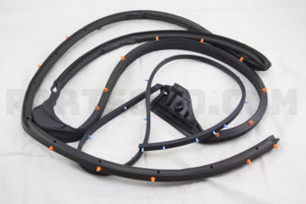 Nissan 82830ZS30A WEATHERSTRIP-REAR DOOR,RH