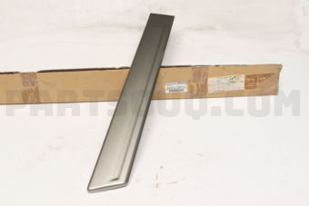 Nissan 82870VB002 MOULDING-REAR DOOR,RH