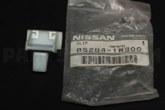 Nissan 852841W300 CLIP