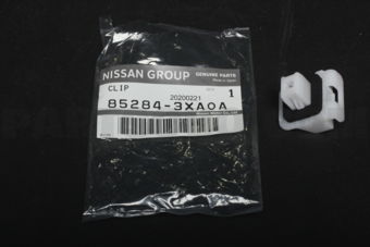 Nissan 852843XA0A CLIP
