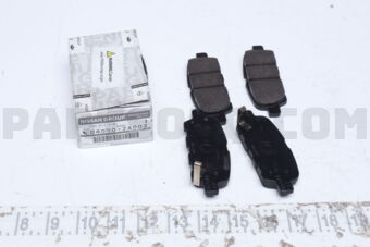 Renault D4060JA00J REAR PAD KIT